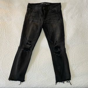 American Eagle black distressed jeggings